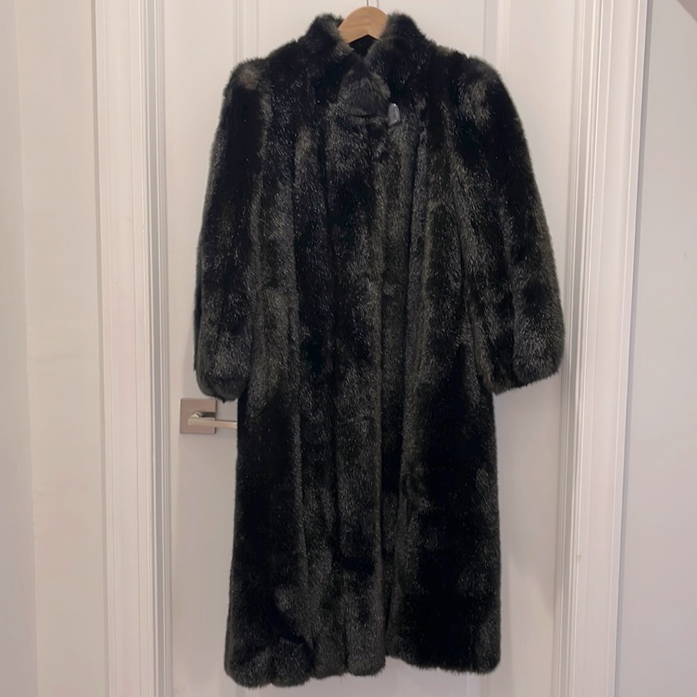 Style VI Ltd. Black Plush Soft Faux Fur Coat Very Nice & Clean